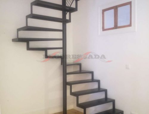 Escada Mista em Ferro